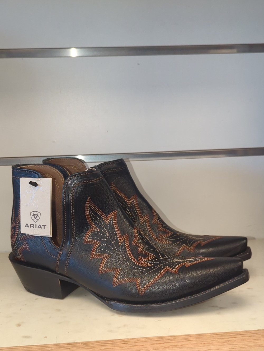 New Women's Ariat Dixon low Heel 10044503